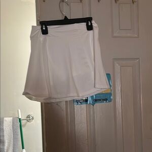 Elegant White Mini tennis skort small